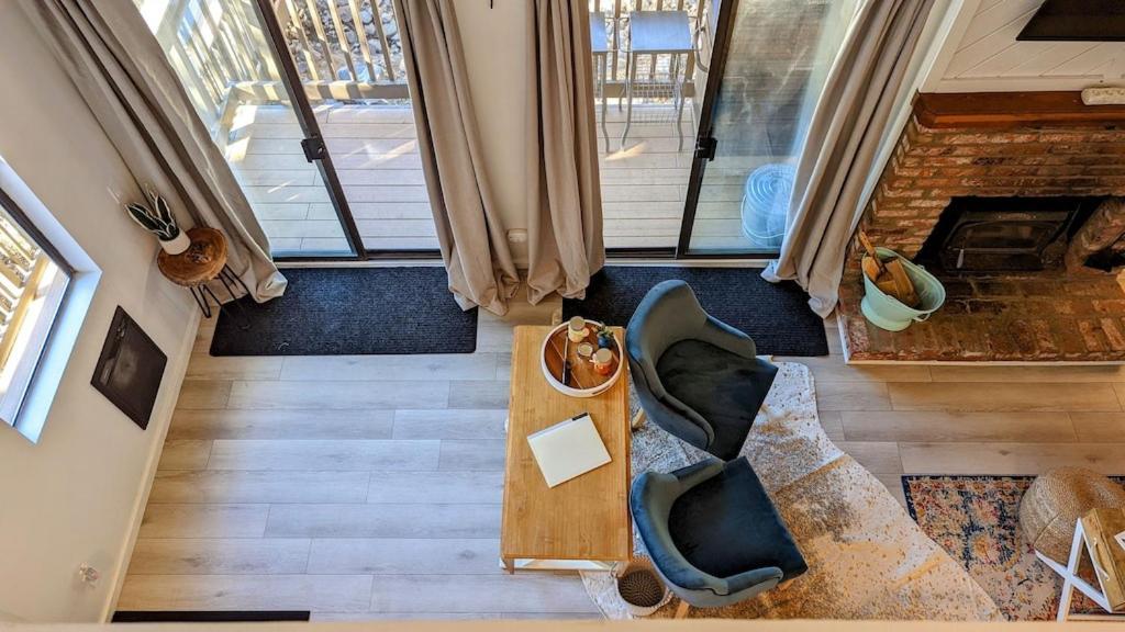 Cozy Condo Walking Distance To Village And Gondola W/ Pool/ Jacuzzi Sleeps 4. Mammoth Lakes Bagian luar foto